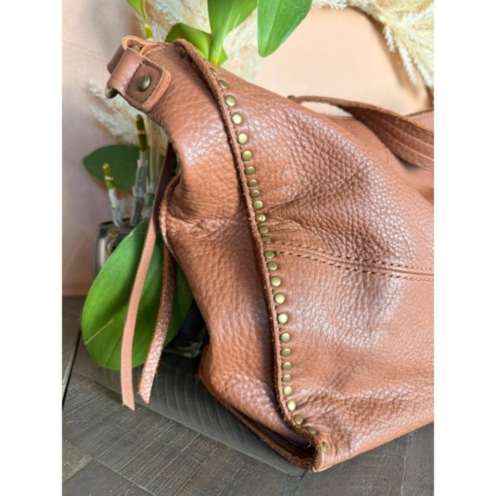 The Sak Pebbled Leather Studded Hobo Shoulder Bag Cognac Brown Tassel Large - Picture 2 of 16